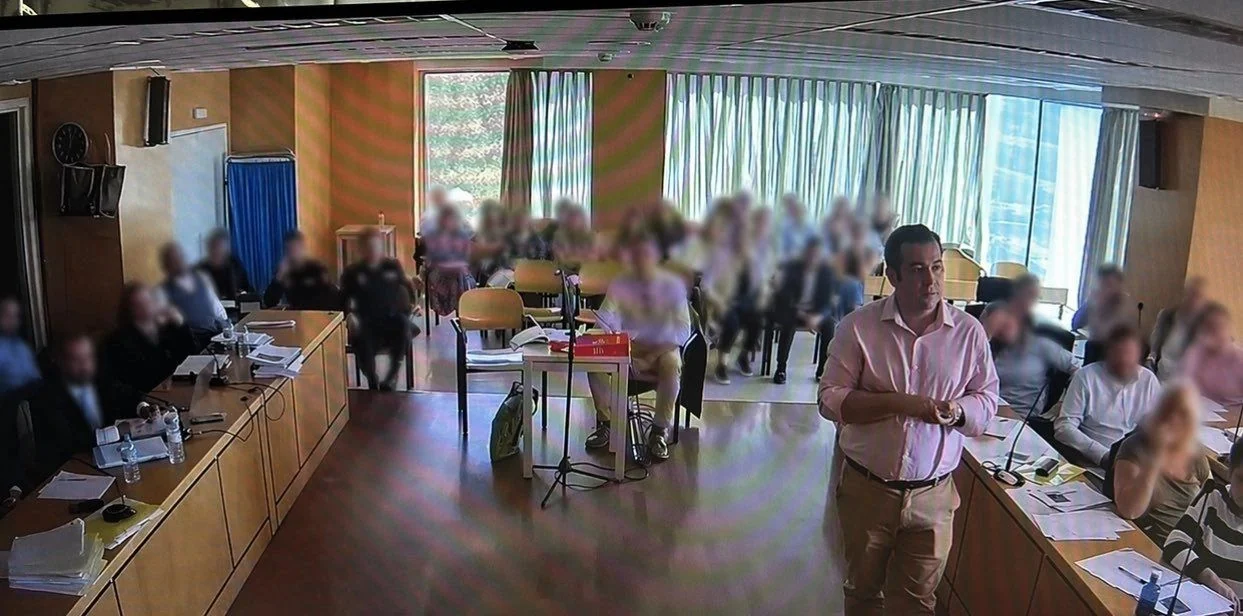 Carlos Cuadrado Gómez-Serranillos durante la exposición de una prueba médico-forense en otra sala judicial